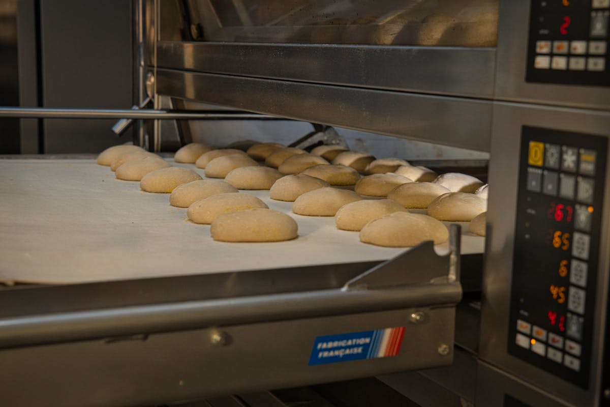 The Future of Smart Kitchens: How Technology is Transforming the Restaurant Industry